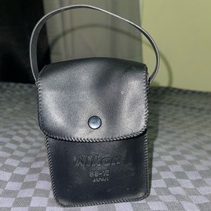 EUC: NIKON SS-15 Leather Camera Handled Case